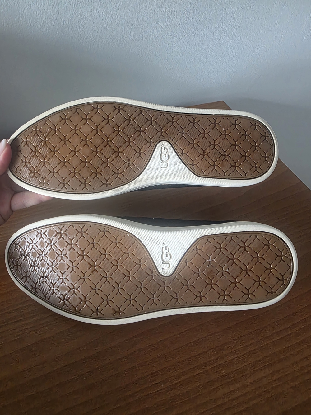 UGG Black Knit Slip-On Loafers with White Platform - Picture 5 of 7